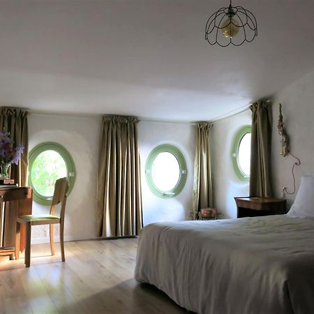La Buissonniere Bed & Breakfast Oppede Exterior photo