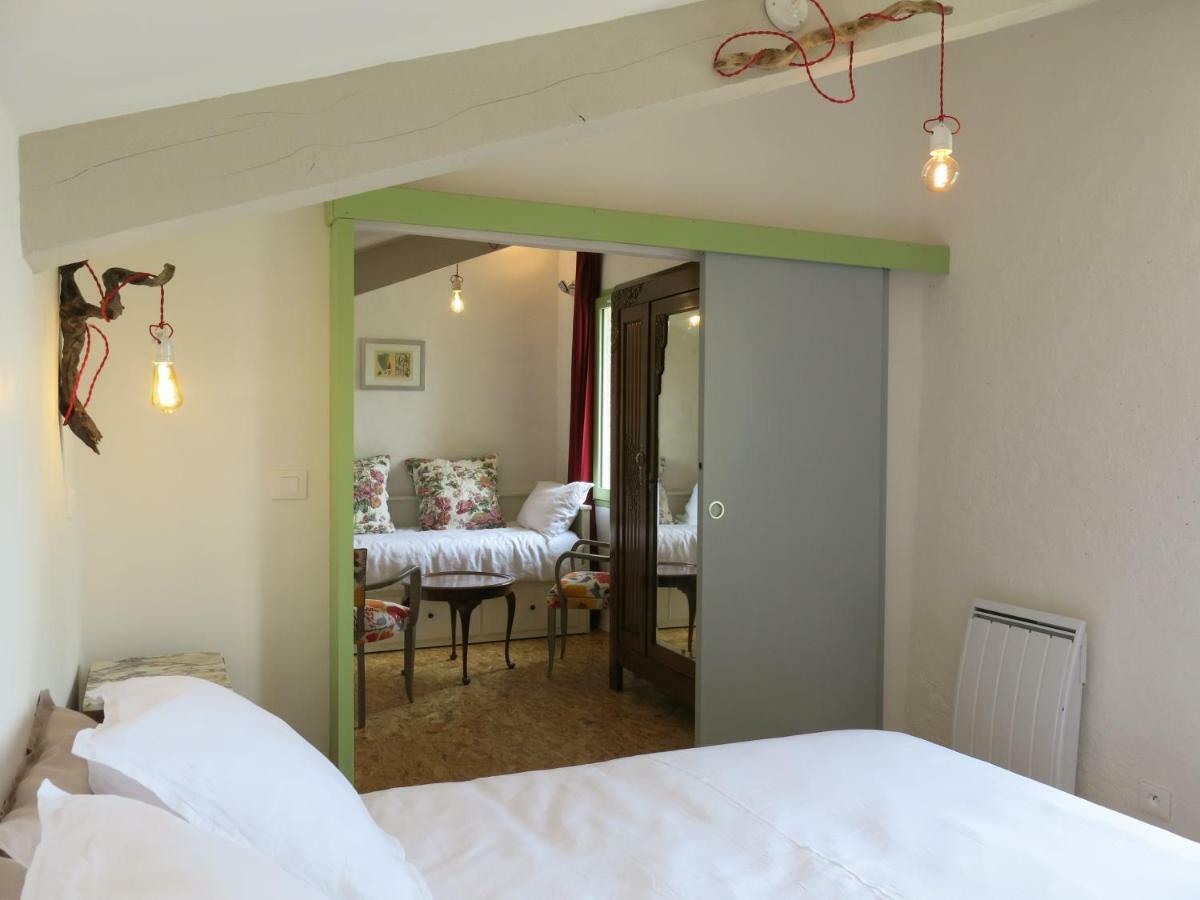 La Buissonniere Bed & Breakfast Oppede Exterior photo